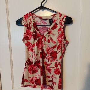 New York & Company Red floral print blouse